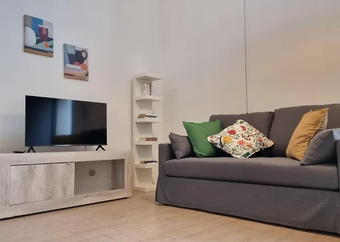 Il Rifugio Moderno Next To Metro Anagnina, Free Parking And Wifi Rome