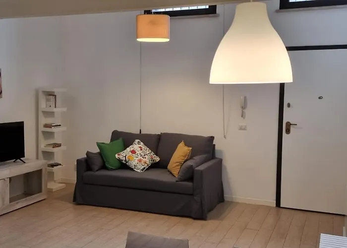 Il Rifugio Moderno Next To Metro Anagnina, Free Parking And Wifi Appartement Rome