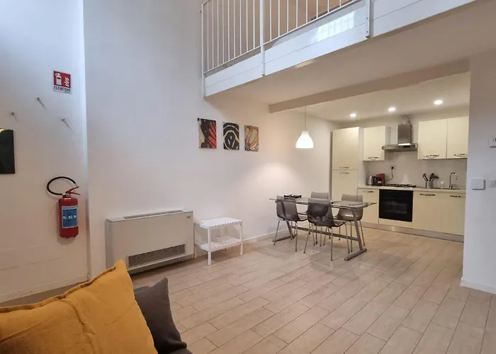 Il Rifugio Moderno Next To Metro Anagnina, Free Parking And Wifi
