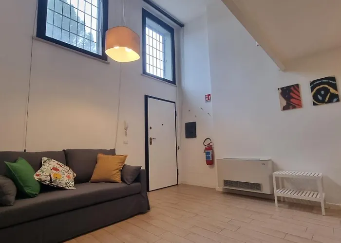 Il Rifugio Moderno Next To Metro Anagnina, Free Parking And Wifi Appartement *