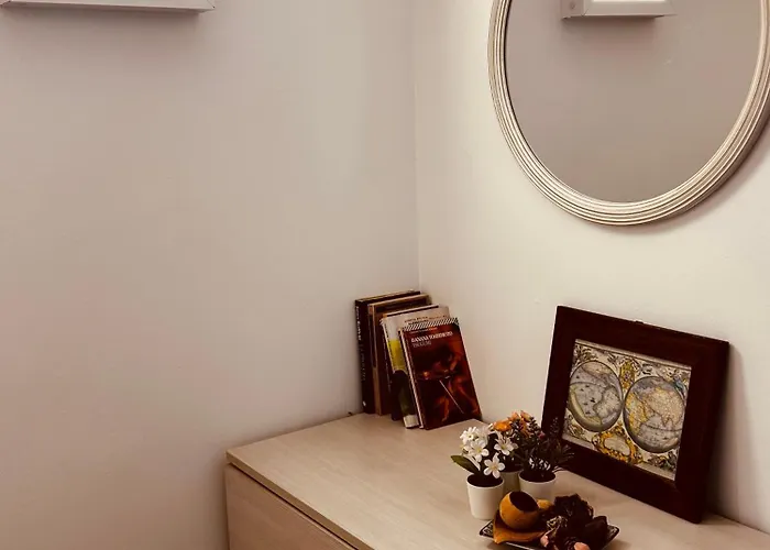 Appartement Il Rifugio Moderno Next To Metro Anagnina, Free Parking And Wifi Rome