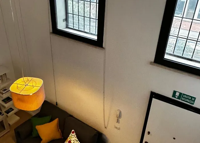 Appartement Il Rifugio Moderno Next To Metro Anagnina, Free Parking And Wifi Rome