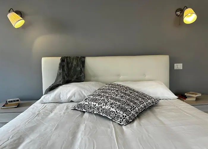 Il Rifugio Moderno Next To Metro Anagnina, Free Parking And Wifi