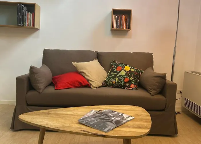 Il Rifugio Moderno Next To Metro Anagnina, Free Parking And Wifi Appartement